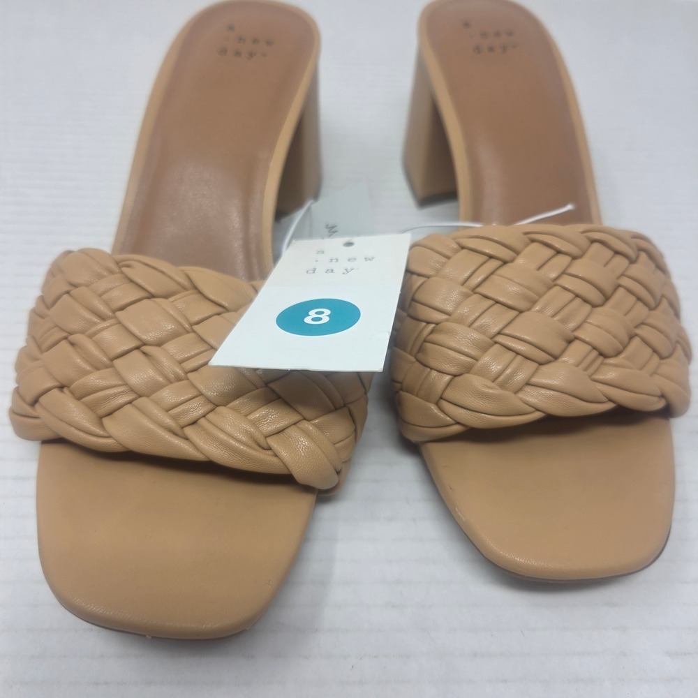 A New Day Dorothy Mules Women 8 Tan Woven Block Heel Square Toe Modern 096 NWT